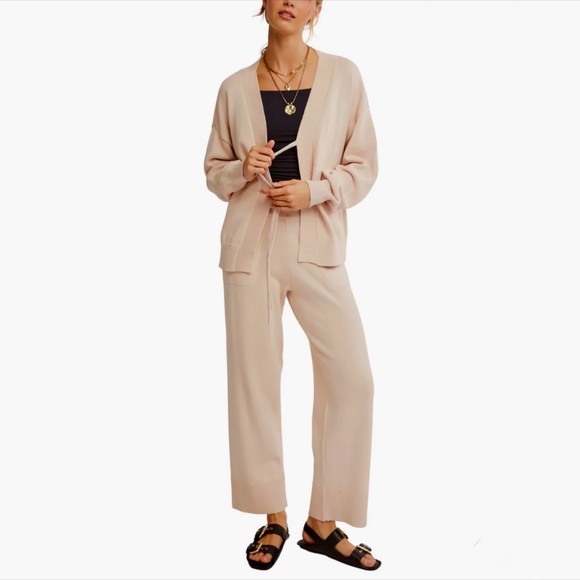 Free People Solar Cardigan and Pant Set Sand Dollar Size medium NWOT - Picture 15 of 15